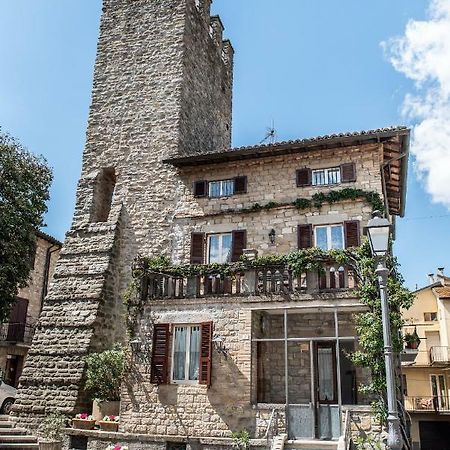 La Rosa Di Francesco Inn Valfabbrica Εξωτερικό φωτογραφία