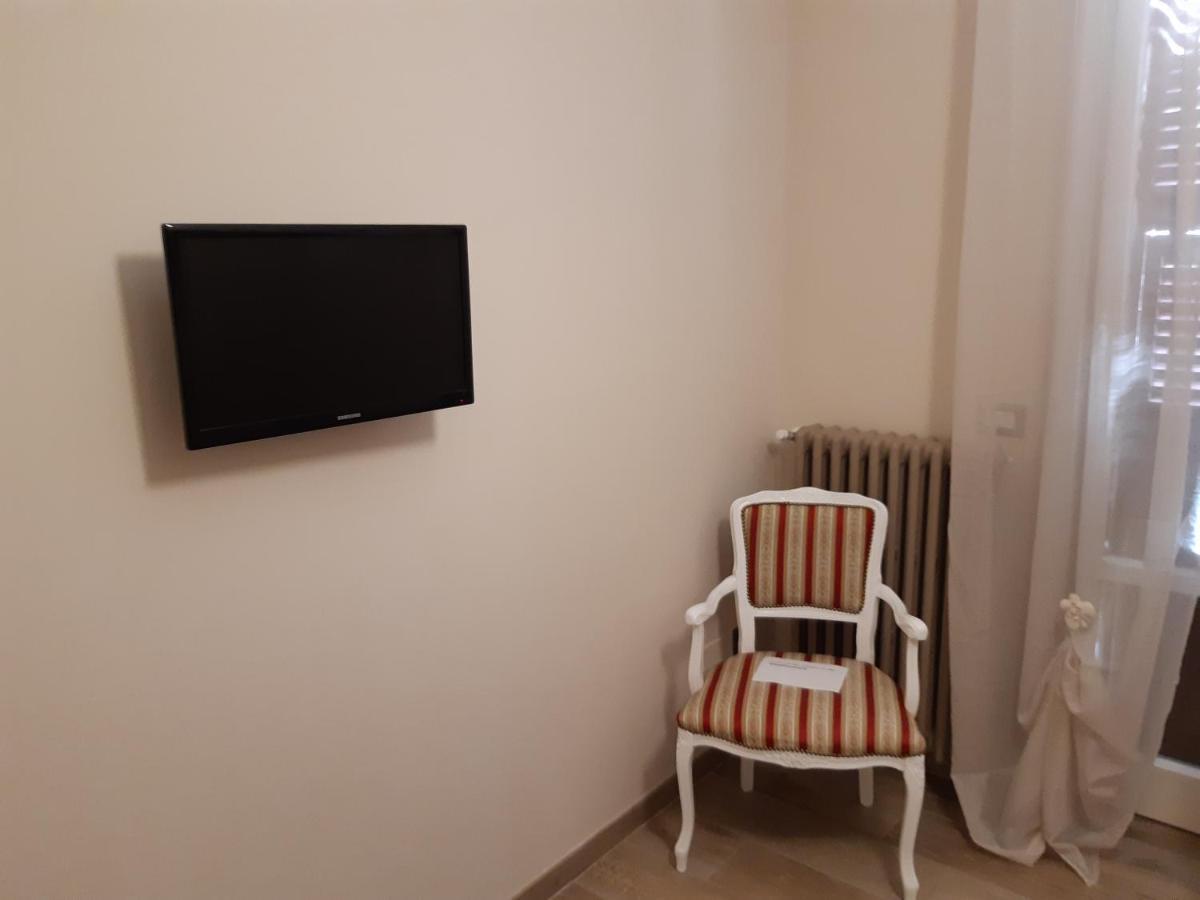 La Rosa Di Francesco Inn Valfabbrica Εξωτερικό φωτογραφία