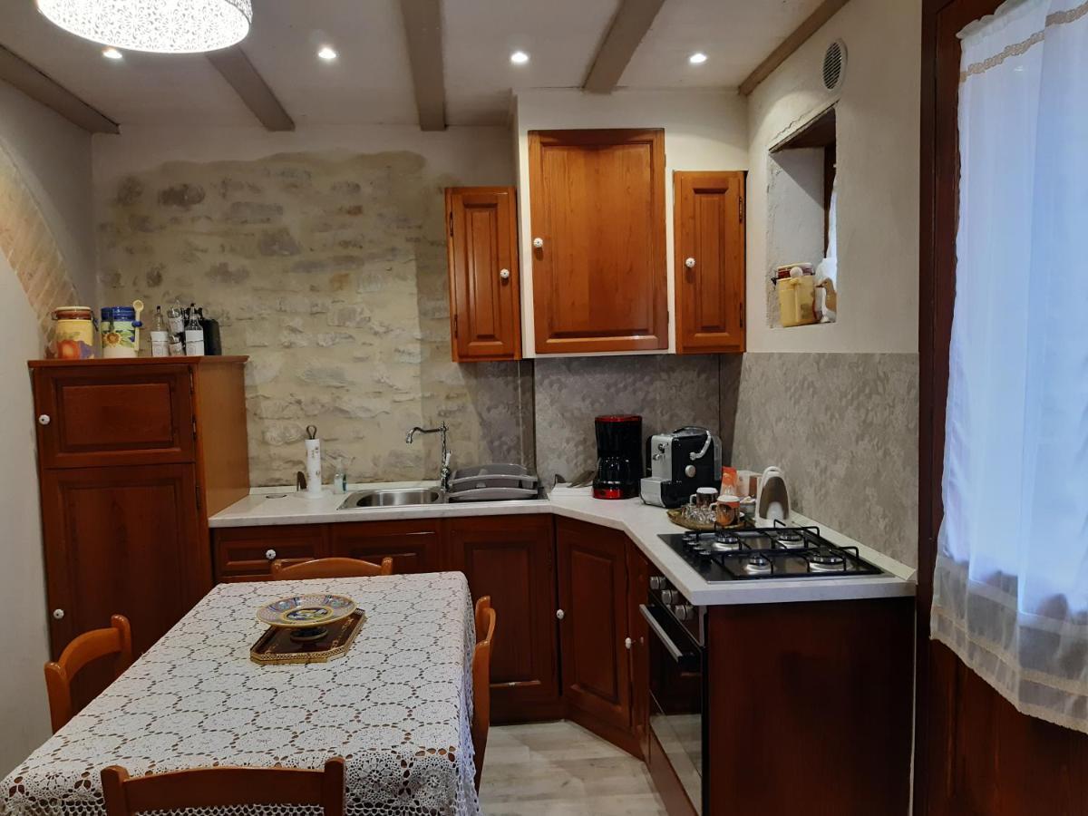 La Rosa Di Francesco Inn Valfabbrica Εξωτερικό φωτογραφία